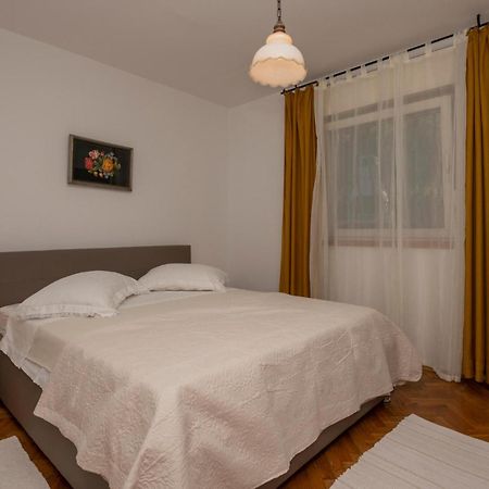 Nice Apartment In Tucepi With Wifi Zewnętrze zdjęcie