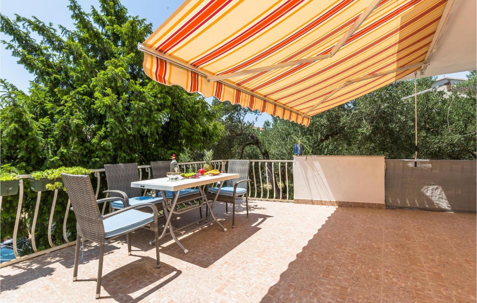 Nice Apartment In Tucepi With Wifi Zewnętrze zdjęcie